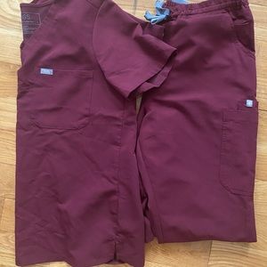 Figs Large Top, Large Tall bottoms maroon